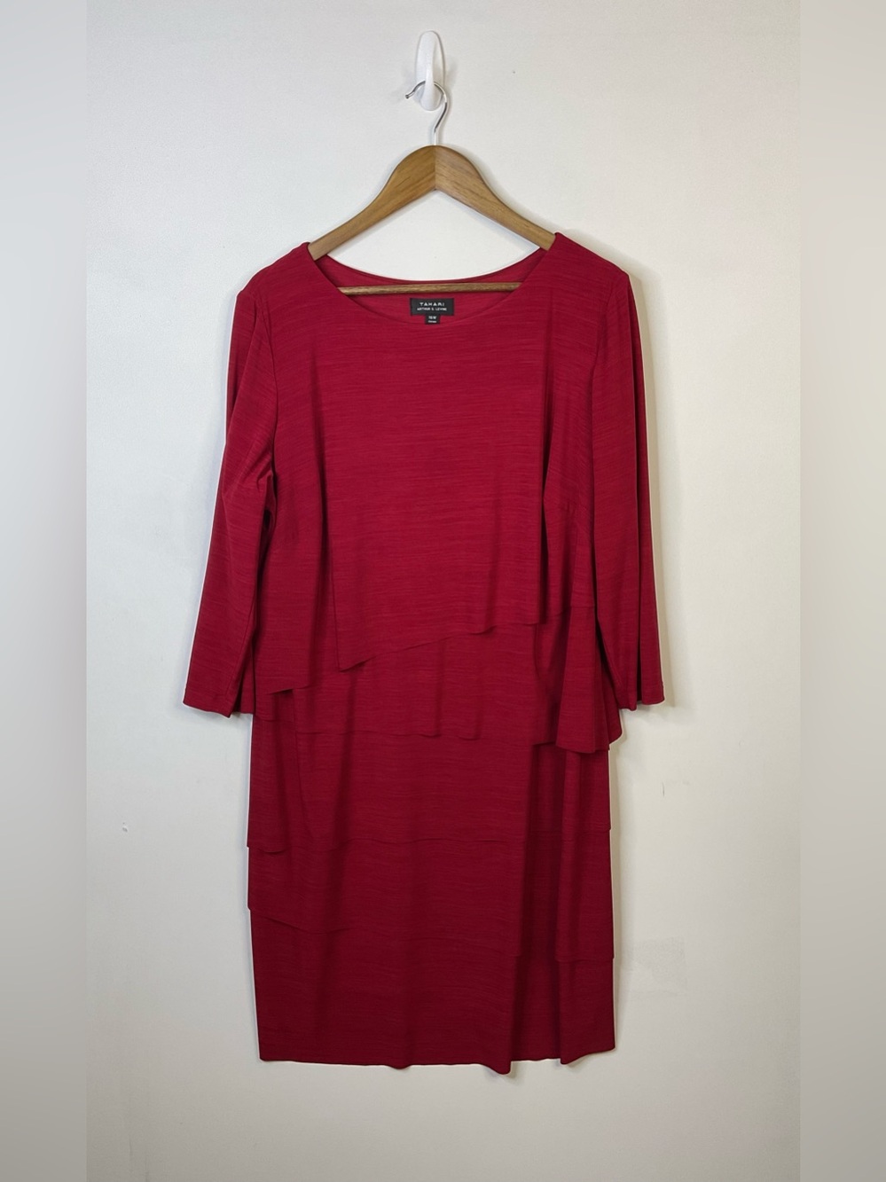 Tahari ASL Winnie Red Layered Tiered Cocktail Dress Size 16W